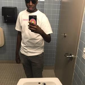 Meet your Posher, Mikee